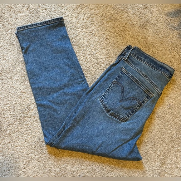 Levi's Women's Wedgie Straight Leg Blue Jeans - Picture 2 of 7